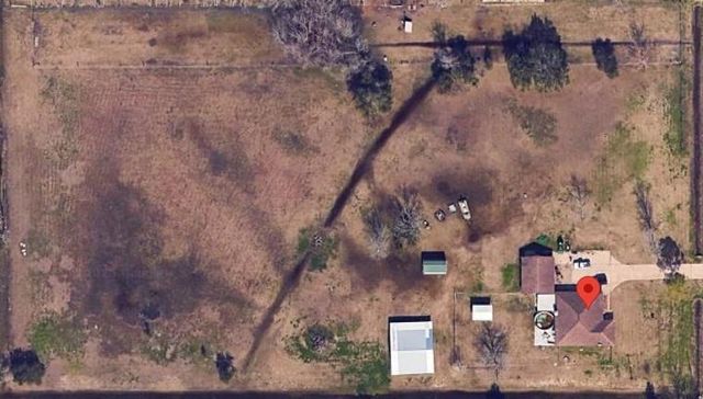7610 Avenue L, Santa Fe, TX 77510