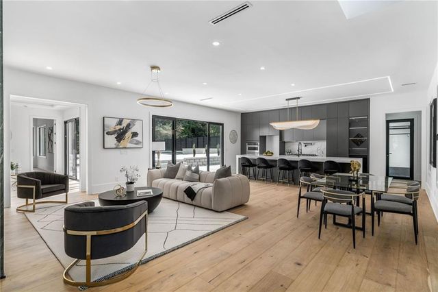 605 Hunnicutt SE Road, Mableton, GA 30126