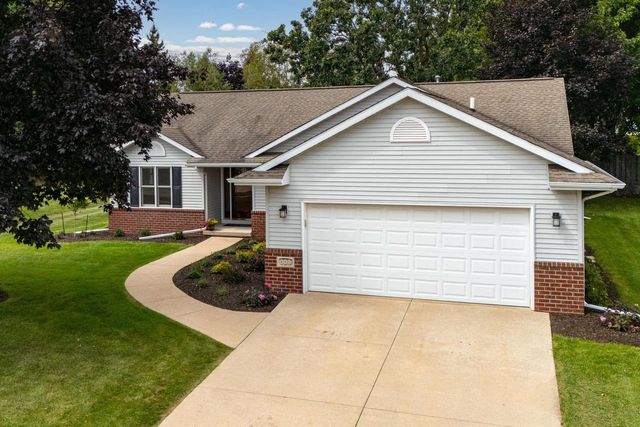 339 WINDINGBROOK DRIVE, Oshkosh, WI 54904