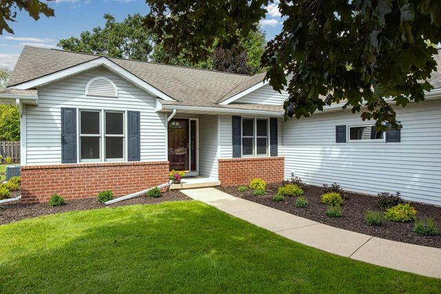 339 WINDINGBROOK DRIVE, Oshkosh, WI 54904