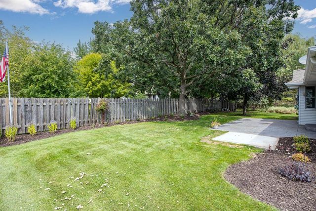339 WINDINGBROOK DRIVE, Oshkosh, WI 54904