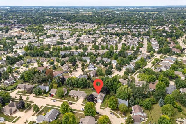 339 WINDINGBROOK DRIVE, Oshkosh, WI 54904