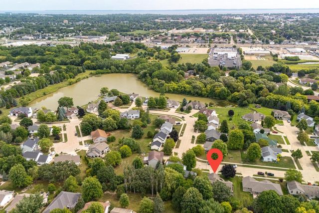 339 WINDINGBROOK DRIVE, Oshkosh, WI 54904