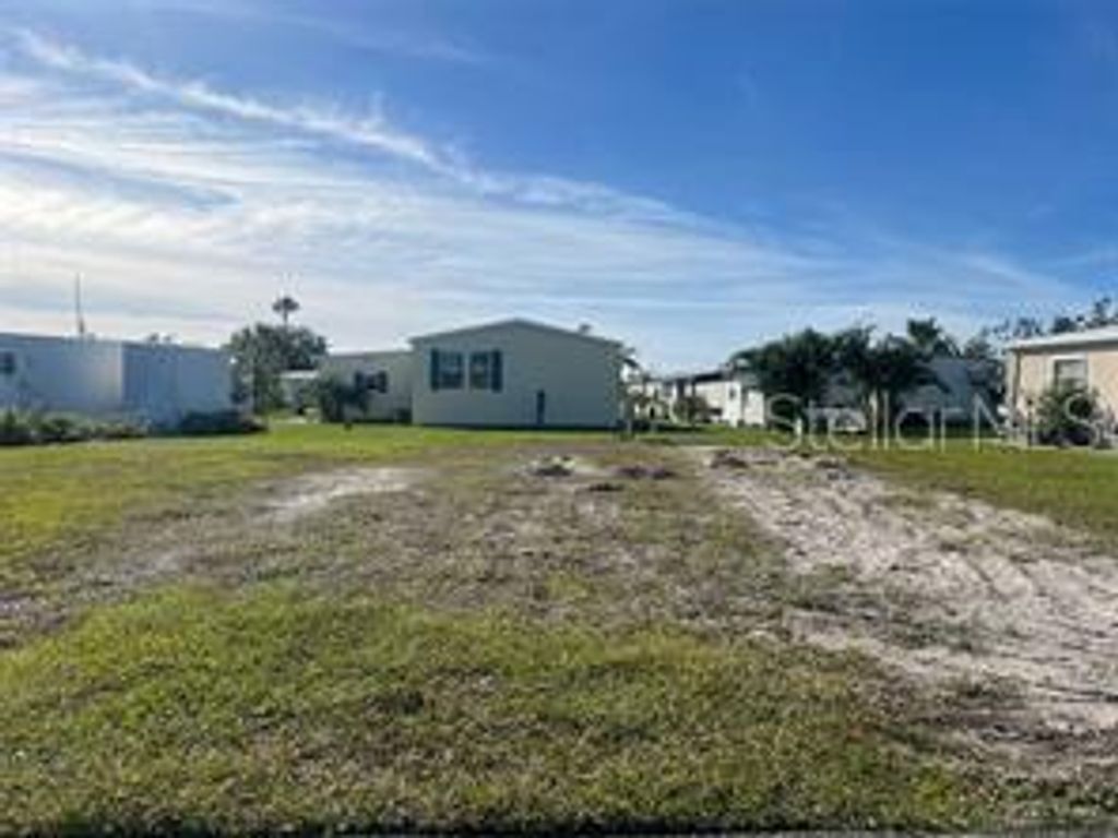 564 LONGWOOD DRIVE, Venice, FL 34285