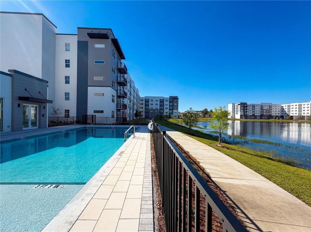 Image 4 of property listing at 5579 MILLENIA BOULEVARD 515, Orlando, FL 32839