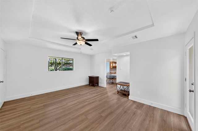 1924 Vera Cruz Drive, Carrollton, TX 75010