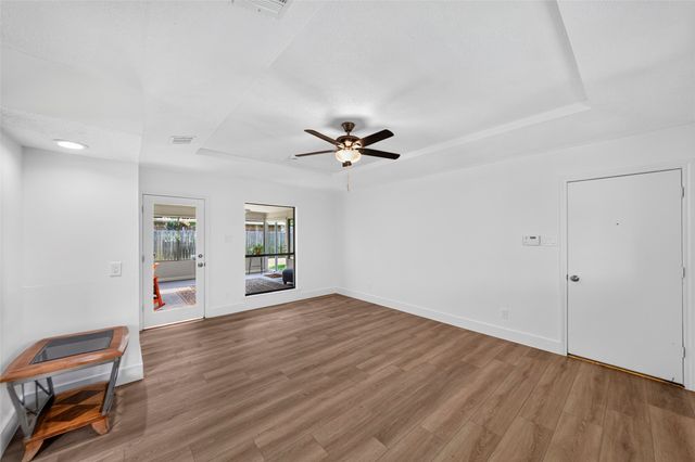 1924 Vera Cruz Drive, Carrollton, TX 75010