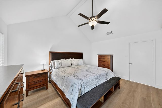 1924 Vera Cruz Drive, Carrollton, TX 75010
