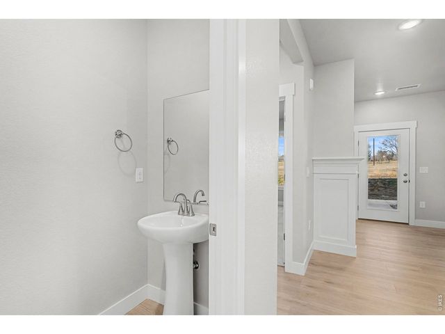 265 High Point Dr 103, Longmont, CO 80504