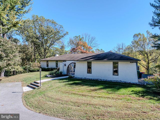 6 SOUTHVIEW PATH, Chadds Ford, PA 19317