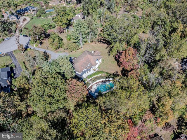 6 SOUTHVIEW PATH, Chadds Ford, PA 19317