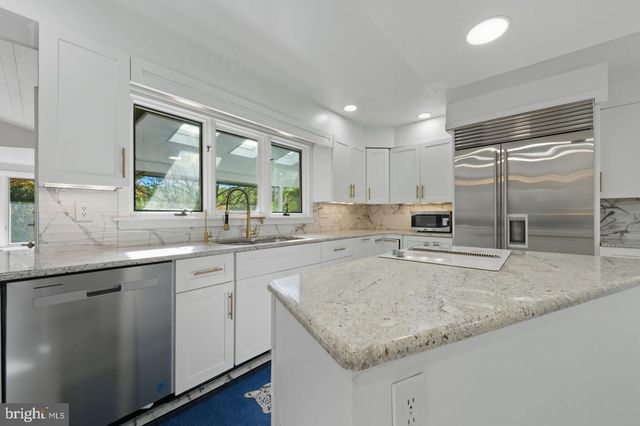 6 SOUTHVIEW PATH, Chadds Ford, PA 19317