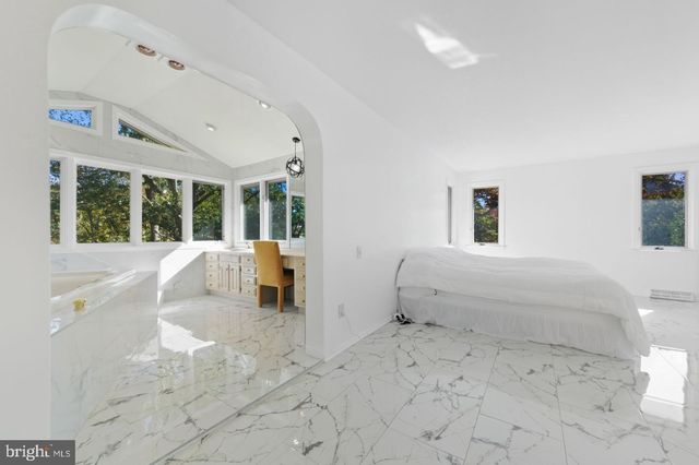 6 SOUTHVIEW PATH, Chadds Ford, PA 19317