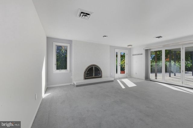 6 SOUTHVIEW PATH, Chadds Ford, PA 19317