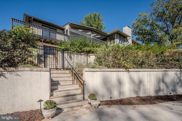 6 SOUTHVIEW PATH, Chadds Ford, PA 19317