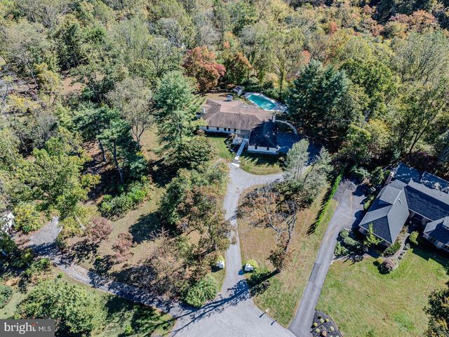 6 SOUTHVIEW PATH, Chadds Ford, PA 19317