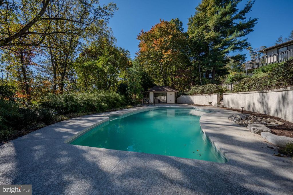 6 SOUTHVIEW PATH, Chadds Ford, PA 19317