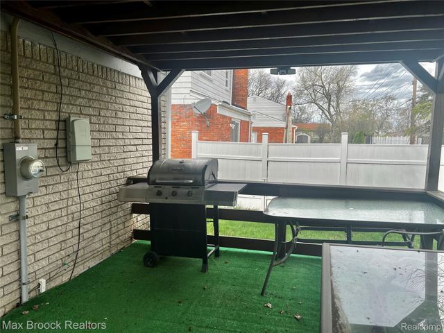 23866 Merrill Avenue, Southfield, MI 48075