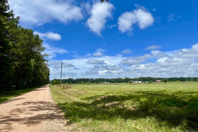 03 Hokaday Rd, Slaughter, LA 70777