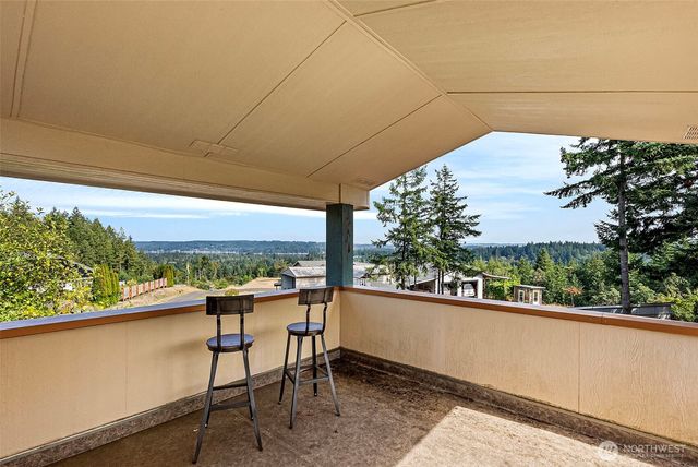 5149 NW Viewpoint Lane, Bremerton, WA 98312