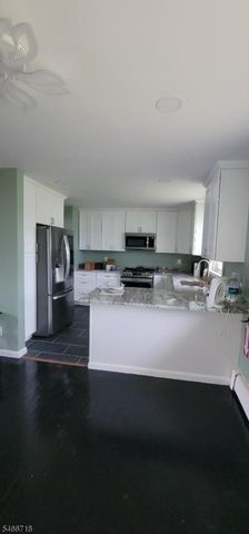 4 Arlington Pl, Piscataway Twp., NJ 08854