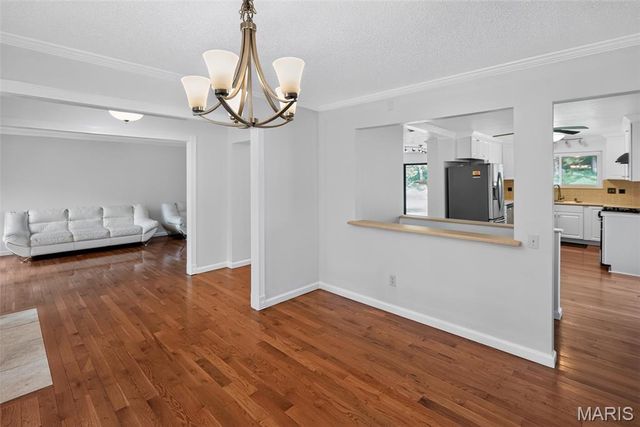 1939 Pickfair Drive, St Louis, MO 63146
