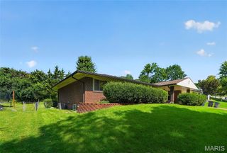 1939 Pickfair Drive, St Louis, MO 63146