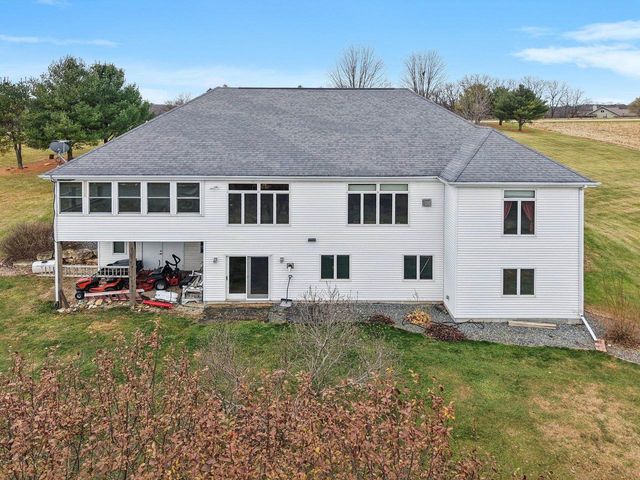 7797 Schurch Street, Barneveld, WI 53507