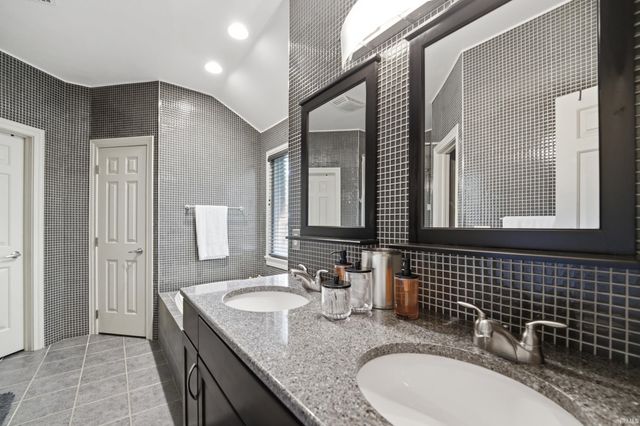 3960 N 500 W, West Lafayette, IN 47906