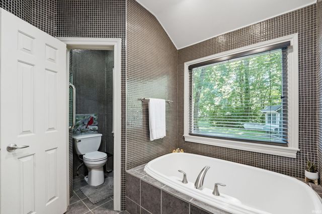 3960 N 500 W, West Lafayette, IN 47906