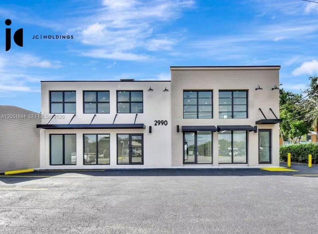 2990 Griffin Rd, Dania Beach, FL 33312