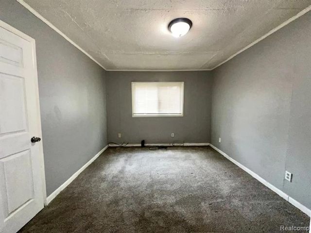 9213 Plainview Avenue, Detroit, MI 48228