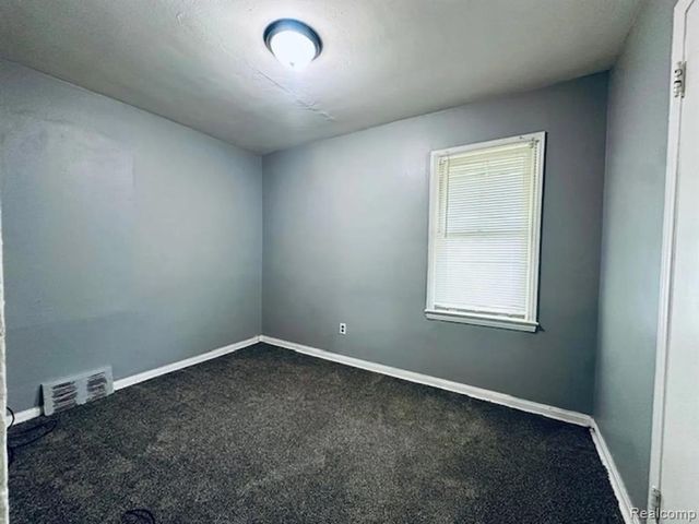 9213 Plainview Avenue, Detroit, MI 48228
