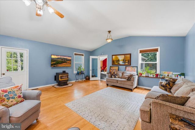 102 BENS CT, Front Royal, VA 22630
