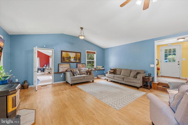 102 BENS CT, Front Royal, VA 22630