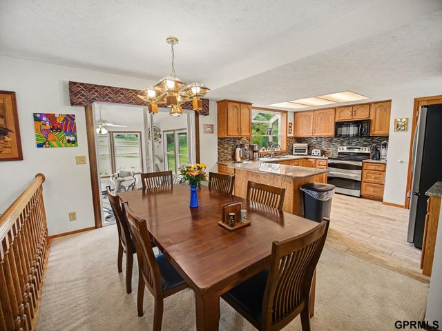 9202 Adams Street, Omaha, NE 68127