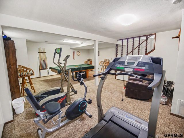 9202 Adams Street, Omaha, NE 68127
