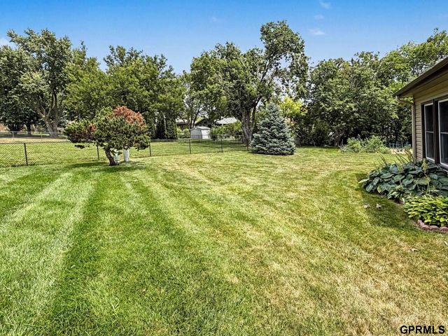 9202 Adams Street, Omaha, NE 68127