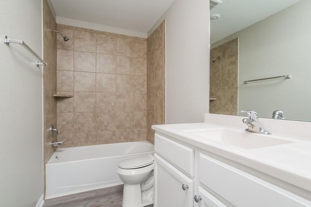 27126 Leonardo Drive, Magnolia, TX 77355