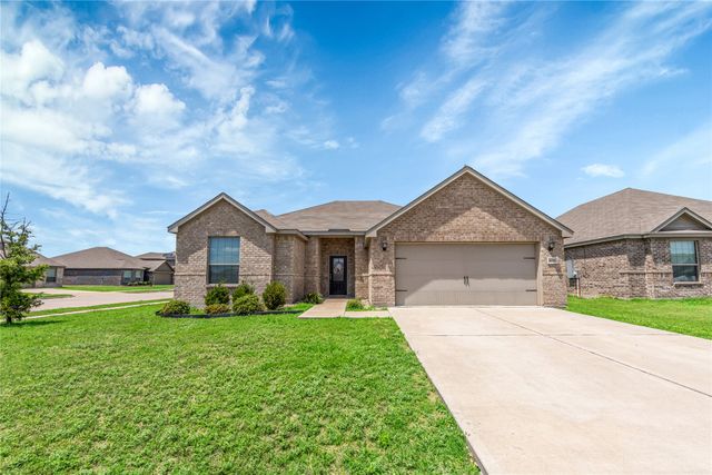 1056 Tumbleweed Trail, Crowley, TX 76036