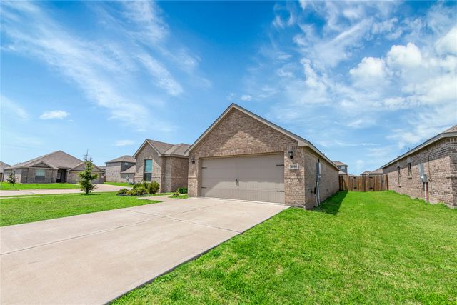 1056 Tumbleweed Trail, Crowley, TX 76036