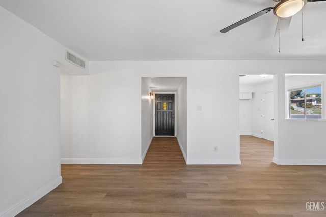 3609 Cardinal Avenue, Bakersfield, CA 93306