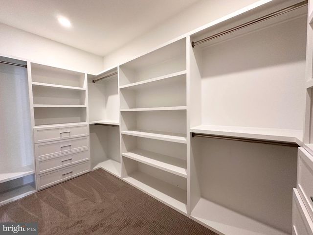 4017 WOODLAND RD, Annandale, VA 22003