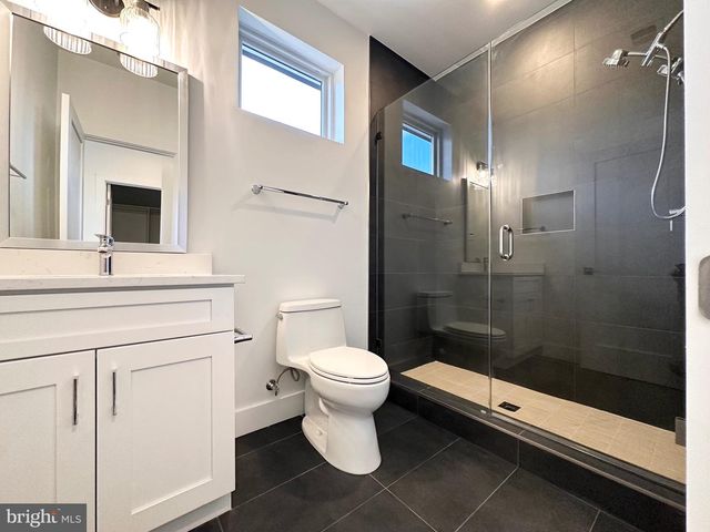 4017 WOODLAND RD, Annandale, VA 22003