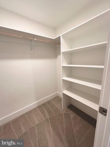 4017 WOODLAND RD, Annandale, VA 22003