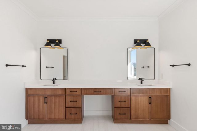 4017 WOODLAND RD, Annandale, VA 22003