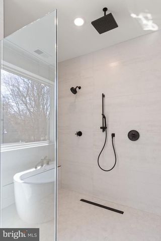 4017 WOODLAND RD, Annandale, VA 22003