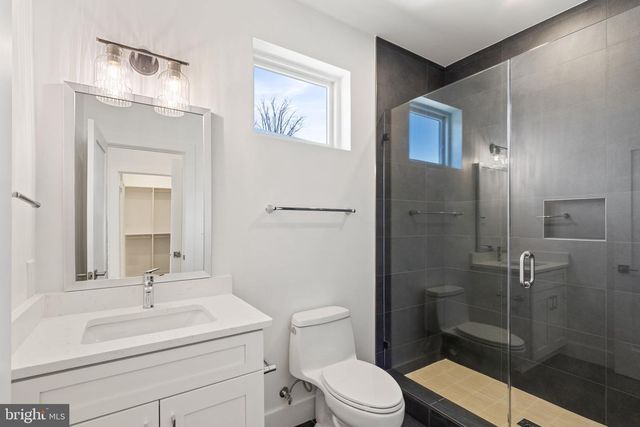 4017 WOODLAND RD, Annandale, VA 22003