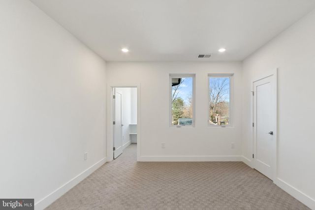 4017 WOODLAND RD, Annandale, VA 22003