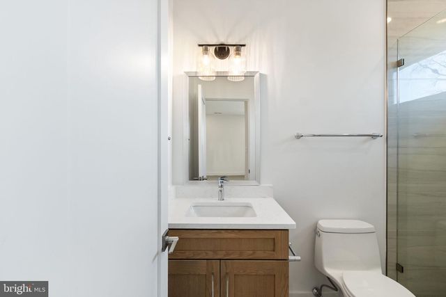 4017 WOODLAND RD, Annandale, VA 22003